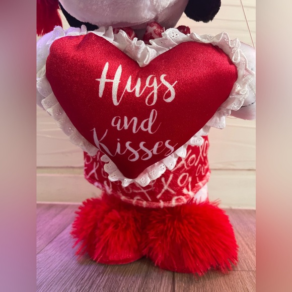 NWT, ❤️Snoopy Valentines 💌 Greeter… approximately 20” tall - Picture 2 of 9